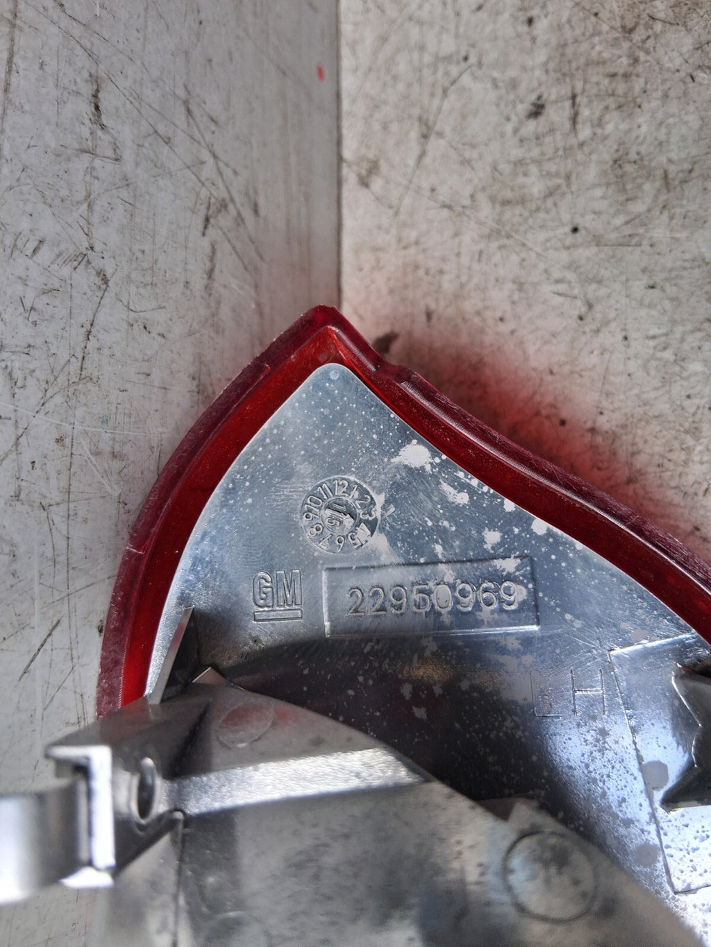VAUXHALL INSIGNIA MK1 2013 ESTATE NSR PASSENGER SIDE REAR TAIL LIGHT 22950969