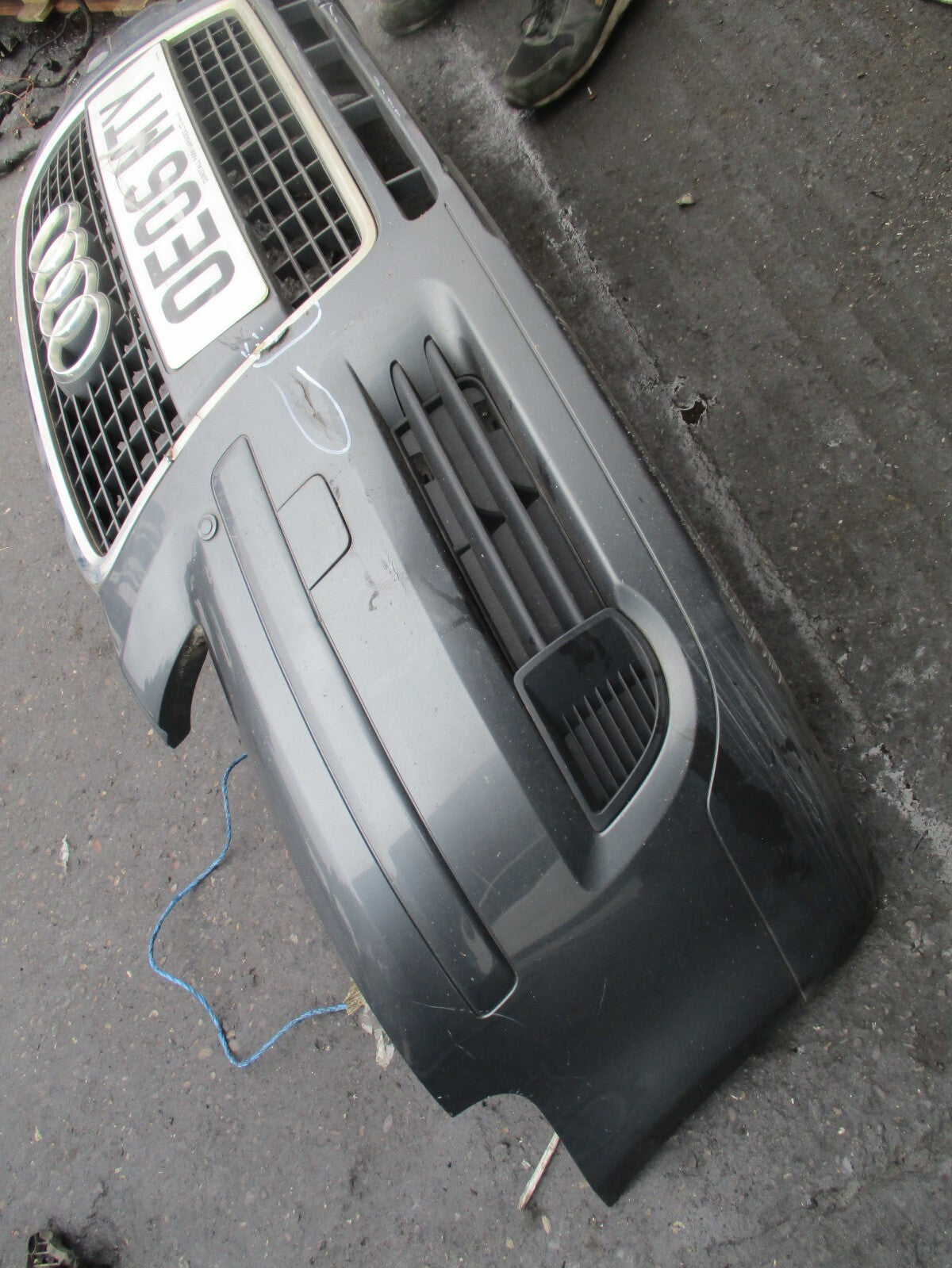 AUDI A3 8P 2006 PREFACELIFT FRONT COMPLETE BUMPER GRILLS GREY