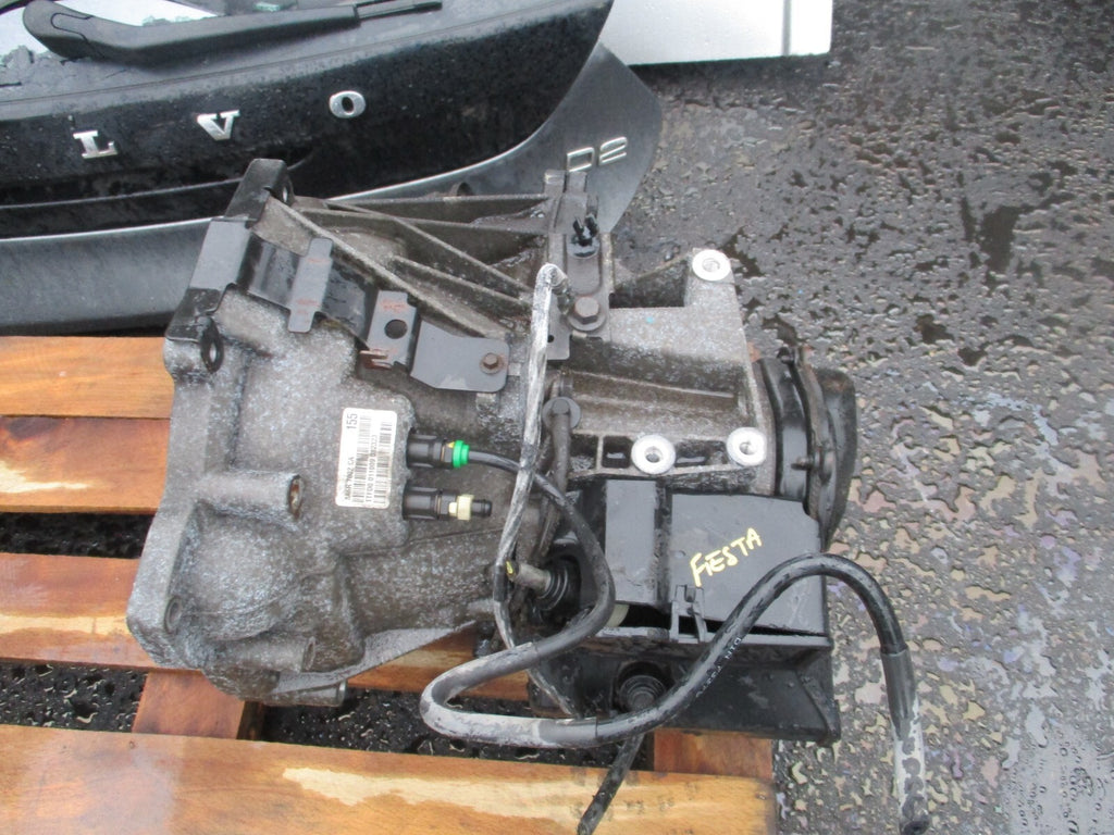 FORD FIESTA MK7 2011 1.25 PETROL 5 SPEED MANUAL GEARBOX 8A6R7002CA