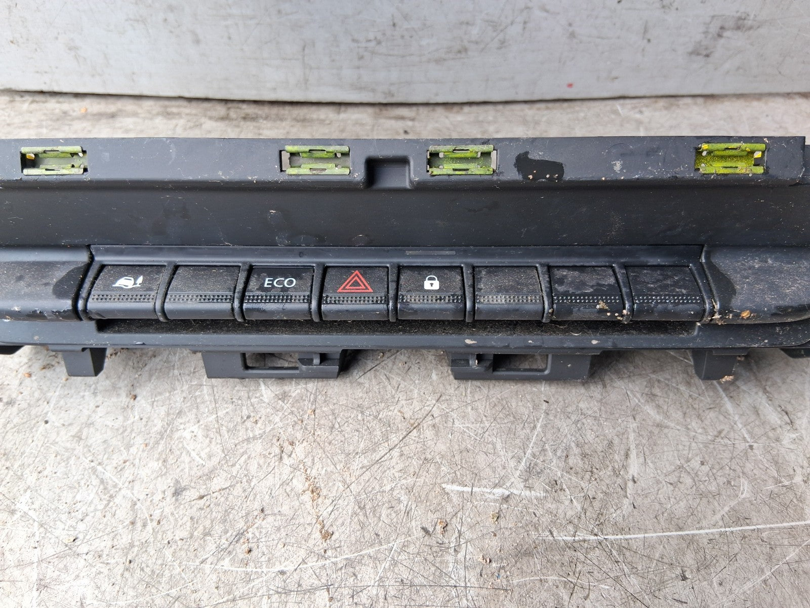 2023 RENAULT MASTER MK3 HAZARD SWITCH TRIM PANEL 283E83867R