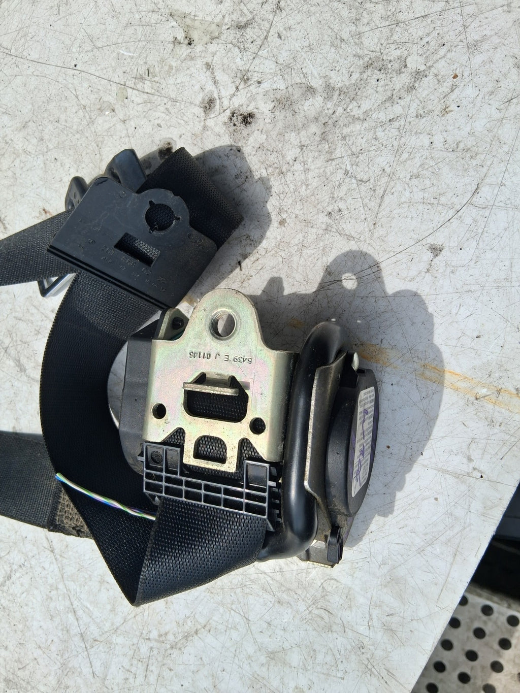2010 MERCEDES BENZ SPRINTER W906 NSF PASSENGER SIDE FRONT LEFT SEAT BELT