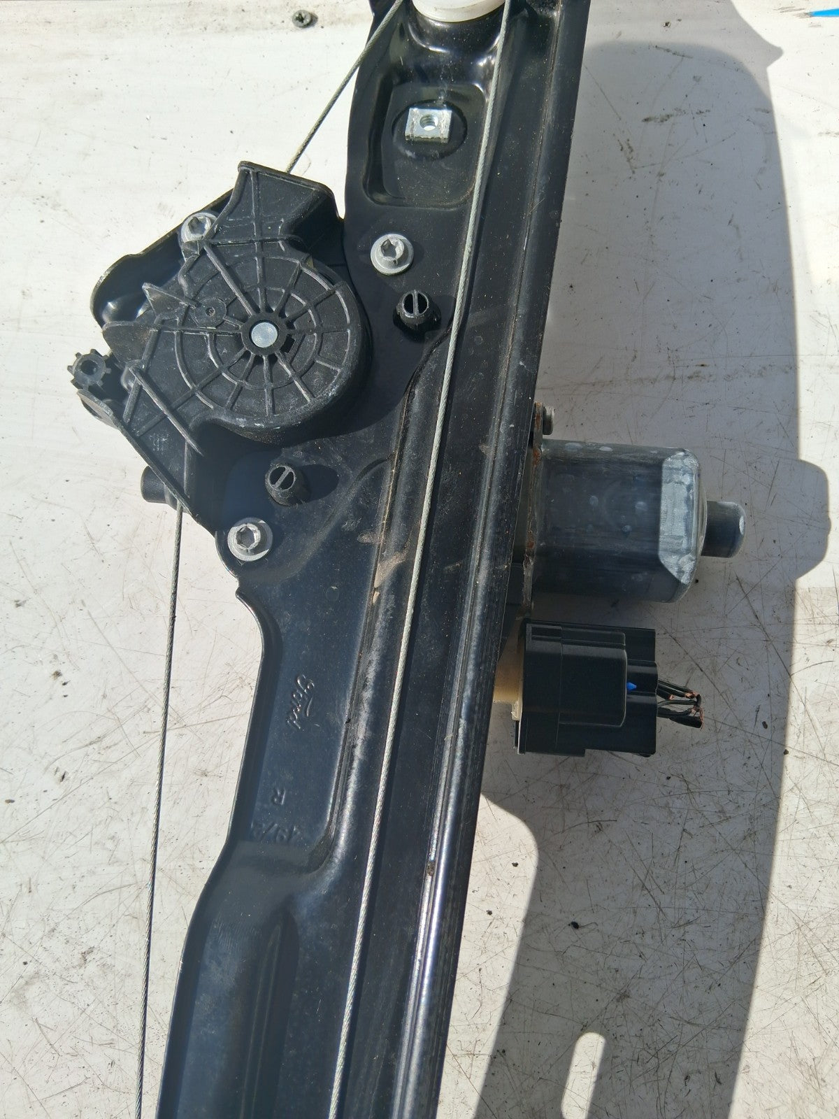 2021 FORD ECOSPORT 71 OSF DRIVER SIDE FRONT WINDOW REGULATOR & MOTOR 0130822078
