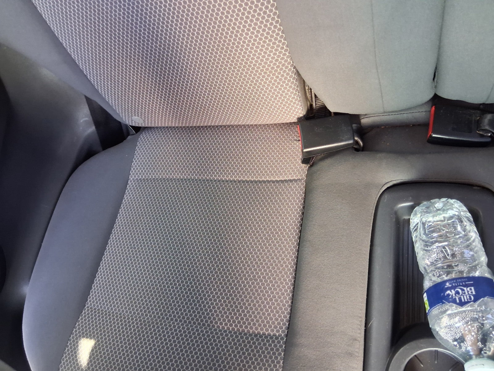2011 VW VOLKSWAGEN FOX 3 DOOR REAR BACK SEAT FABRIC COMPLETE