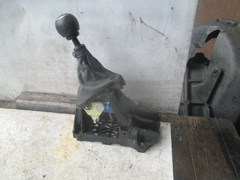 FIAT TIPO 2017 6 SPEED MANUAL GEARSTICK GEAR SHIFTER 50294520