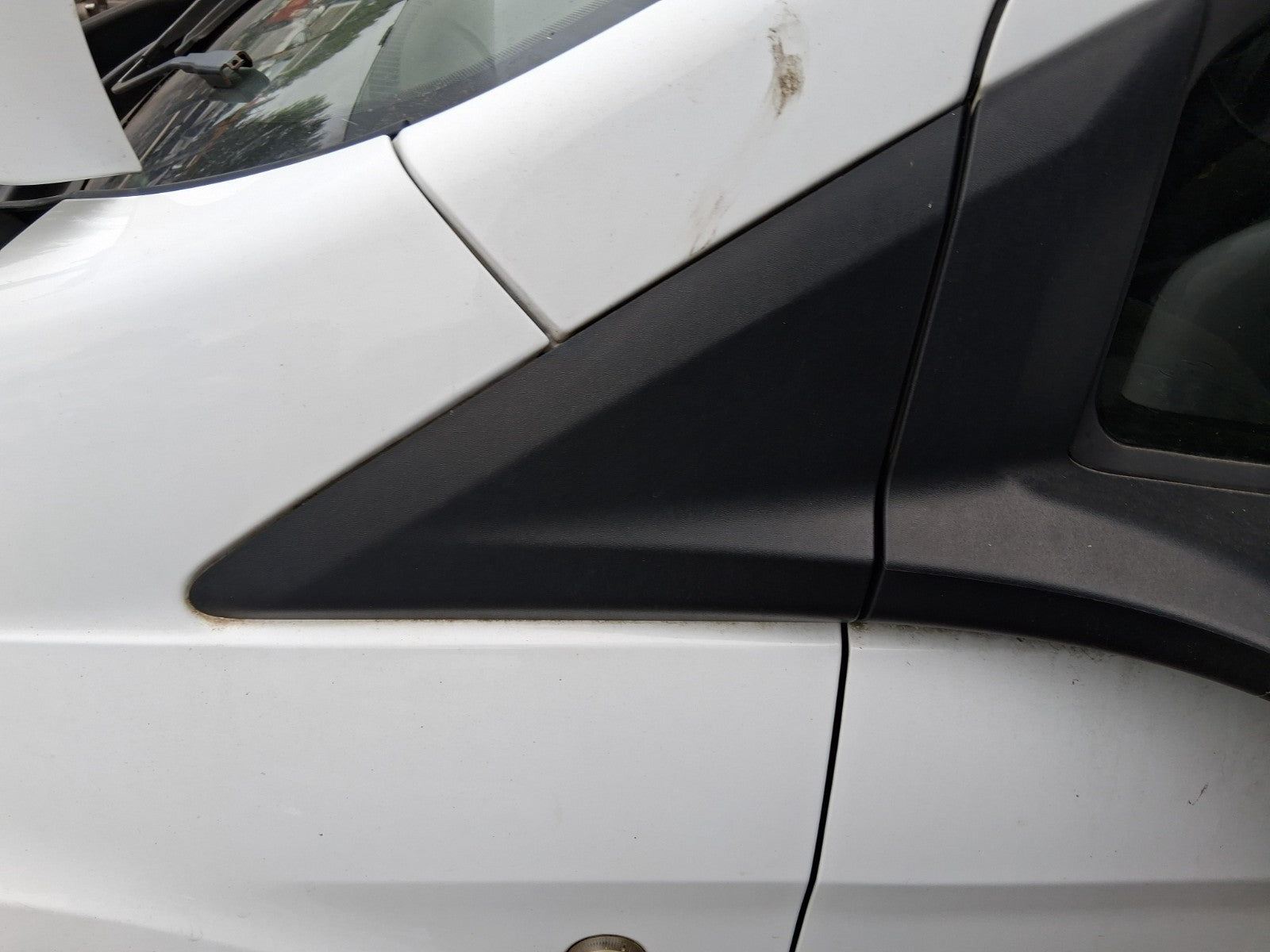 2015 FORD TRANSIT COURIER MK1 NSF PASSENGER FRONT WING TRIM BLACK