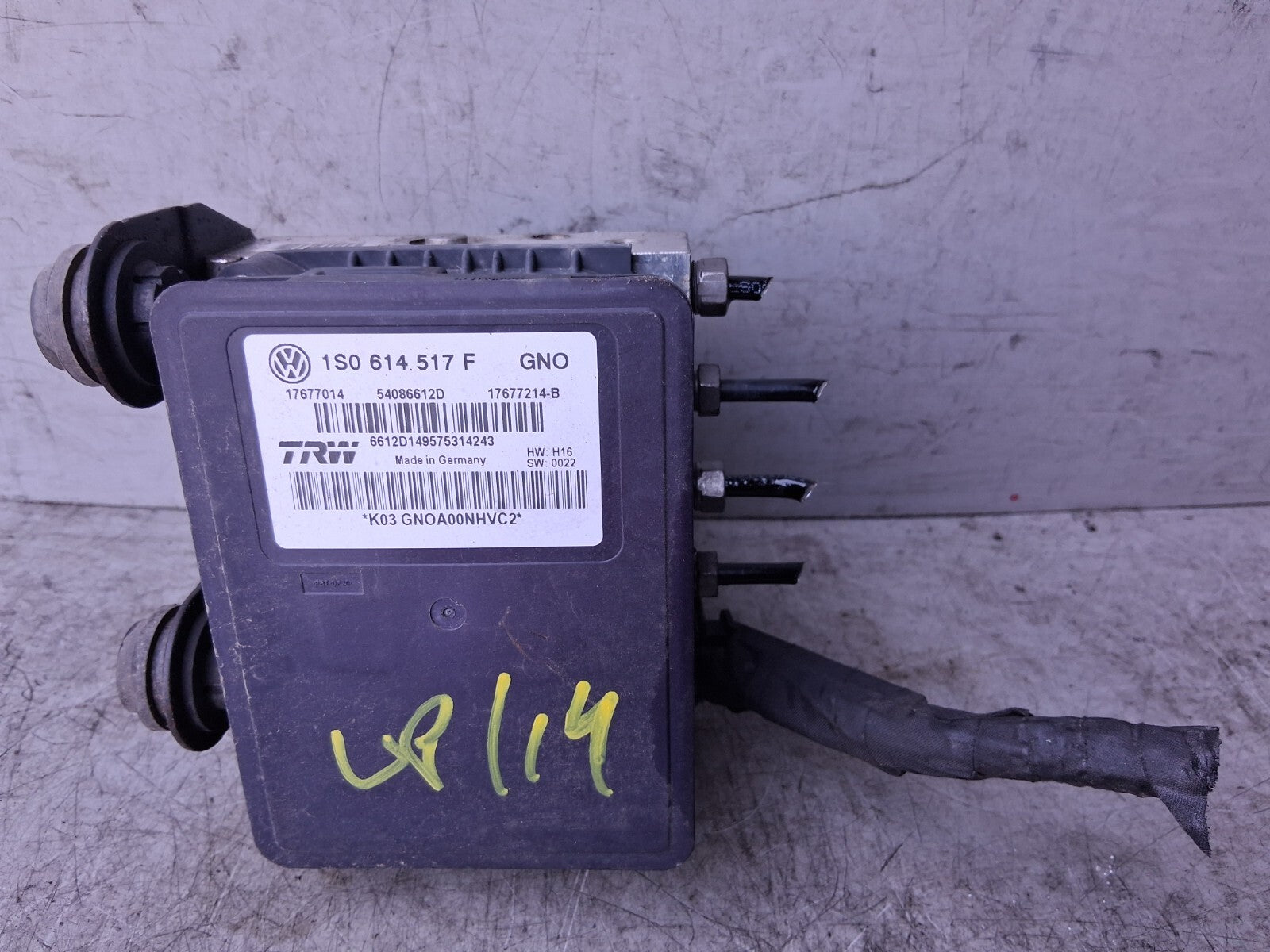 2014 VW VOLKSWAGEN UP 5 DOOR ABS PUMP CONTROL MODULATOR 1S0614517F