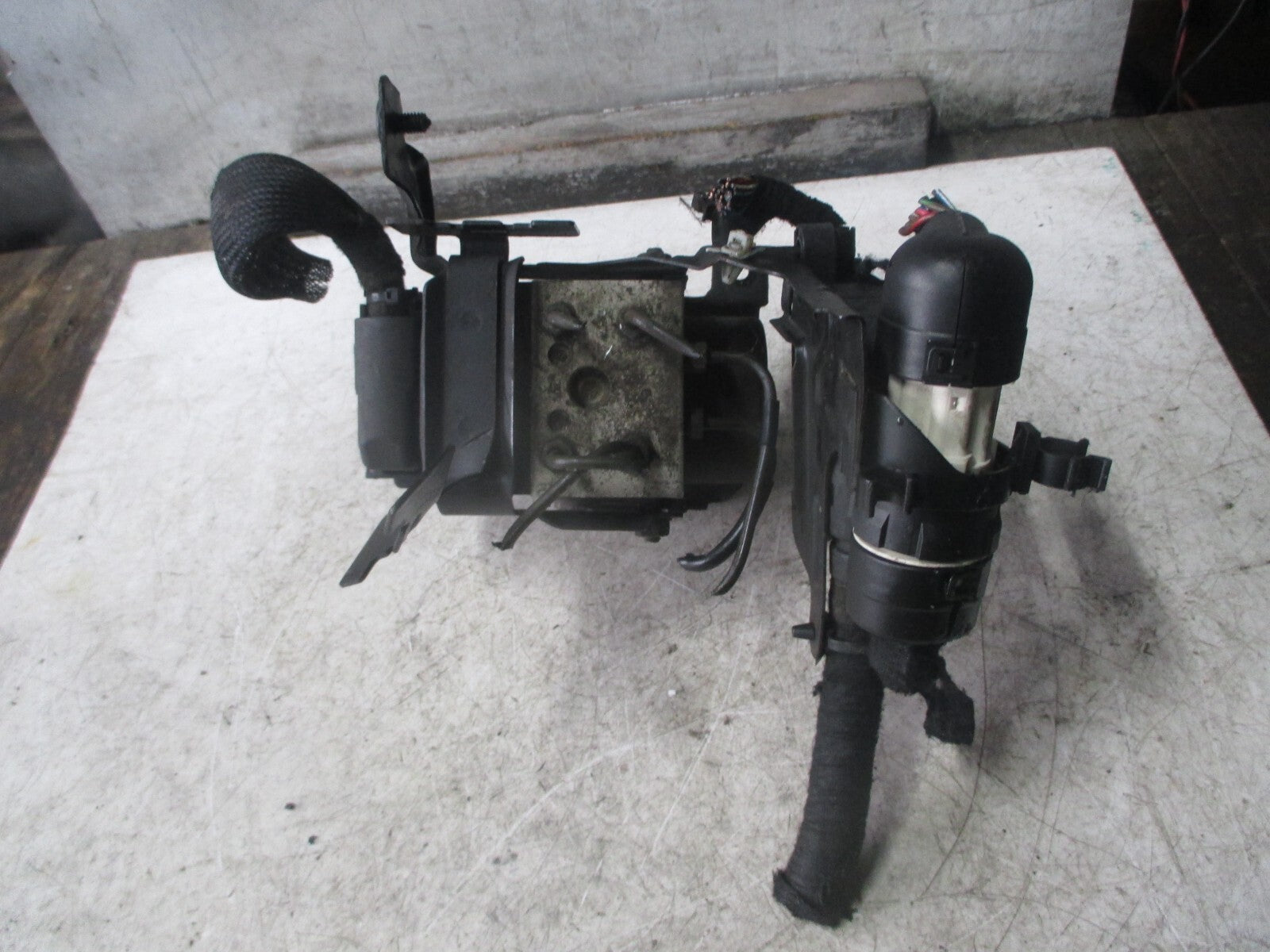 VAUXHALL ASTRA G MK4 2003 ABS PUMP CONTROL MODULE  90581417