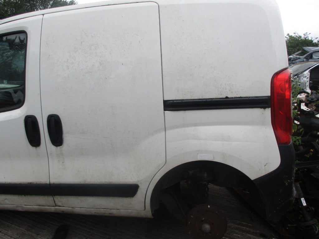 FIAT FIORINO 2011 NS PASSENGER SIDE SLIDING DOOR WHITE
