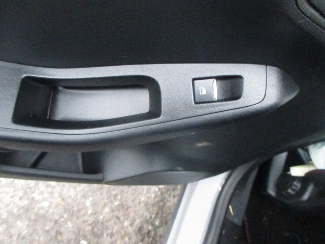 2024 FORD PUMA NSR PASSENGER SIDE REAR WINDOW CONTROL SWITCH GREY MATTER