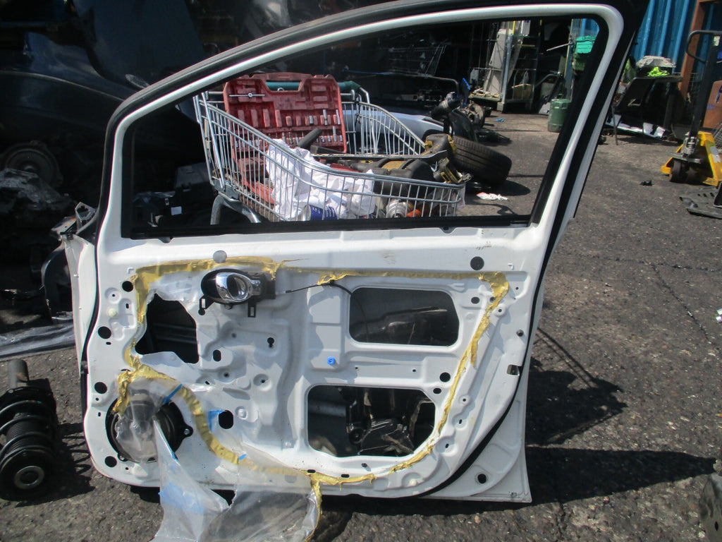 2015 NISSAN NOTE E12 OSF DRIVER SIDE FRONT BARE DOOR WHITE PEARL QAB