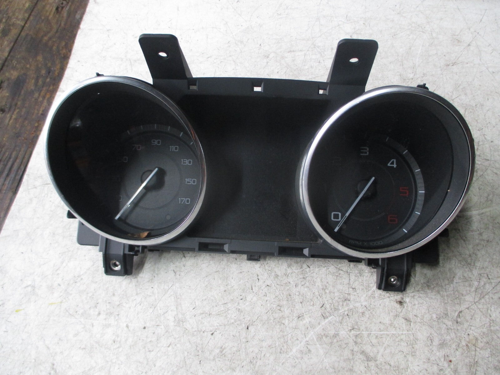 JAGUAR XE X760 2016 2.0 DIESEL AUTO SPEEDO CLOCKS CLUSTER GX7310849BE