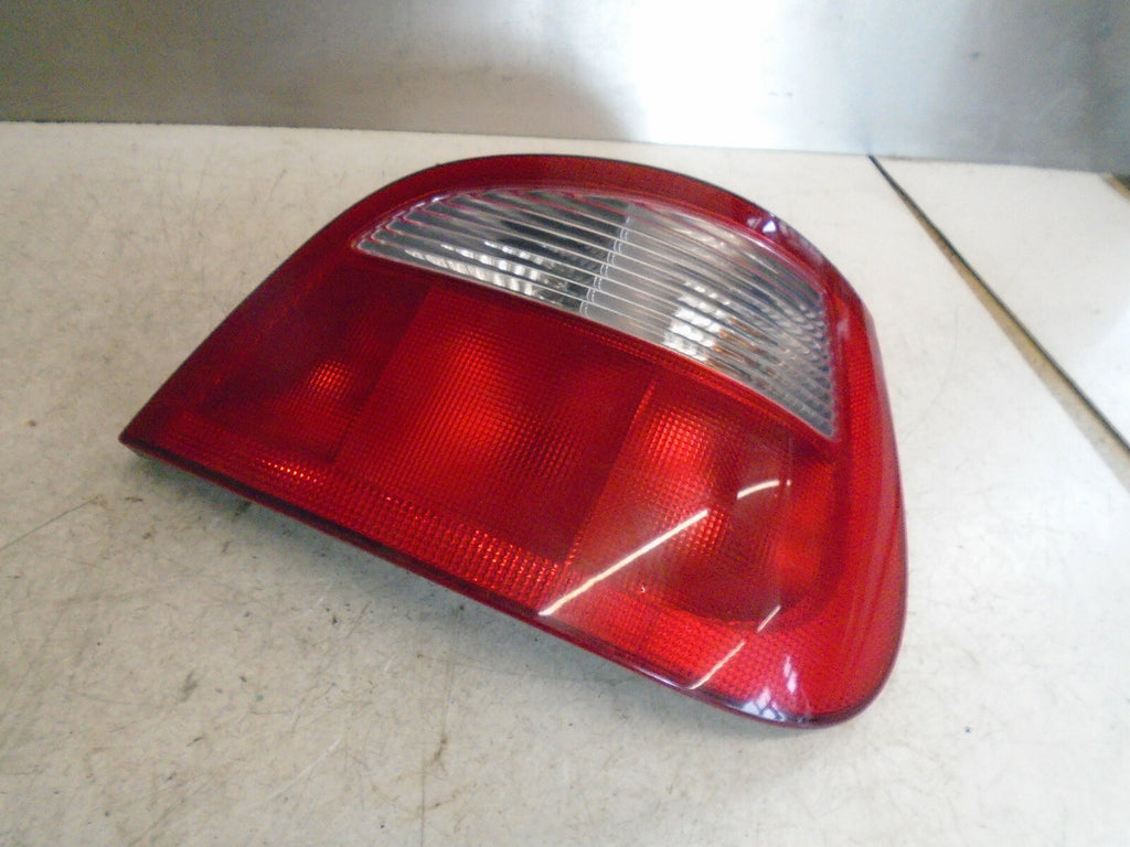 RENAULT MEGANE MK1 1996 OSR DRIVER SIDE REAR TAIL LIGHT 7700428321