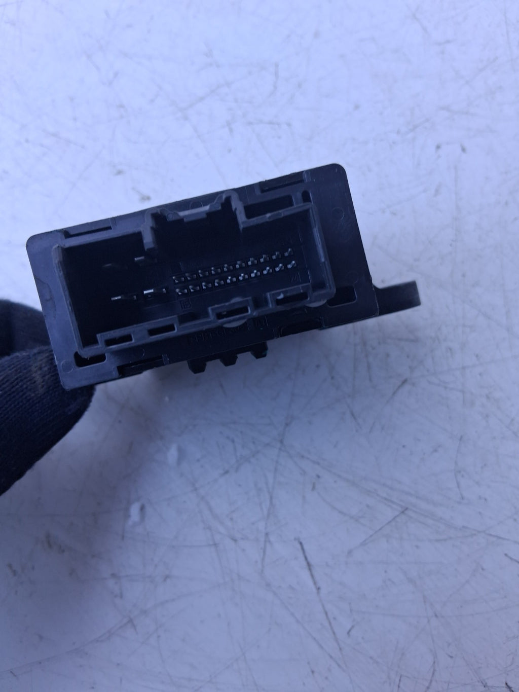 2018 FORD NSR REAR NEAR LEFT SIDE MONDEO DOOR LOCKING PUMP CONTROL UNIT 10147592