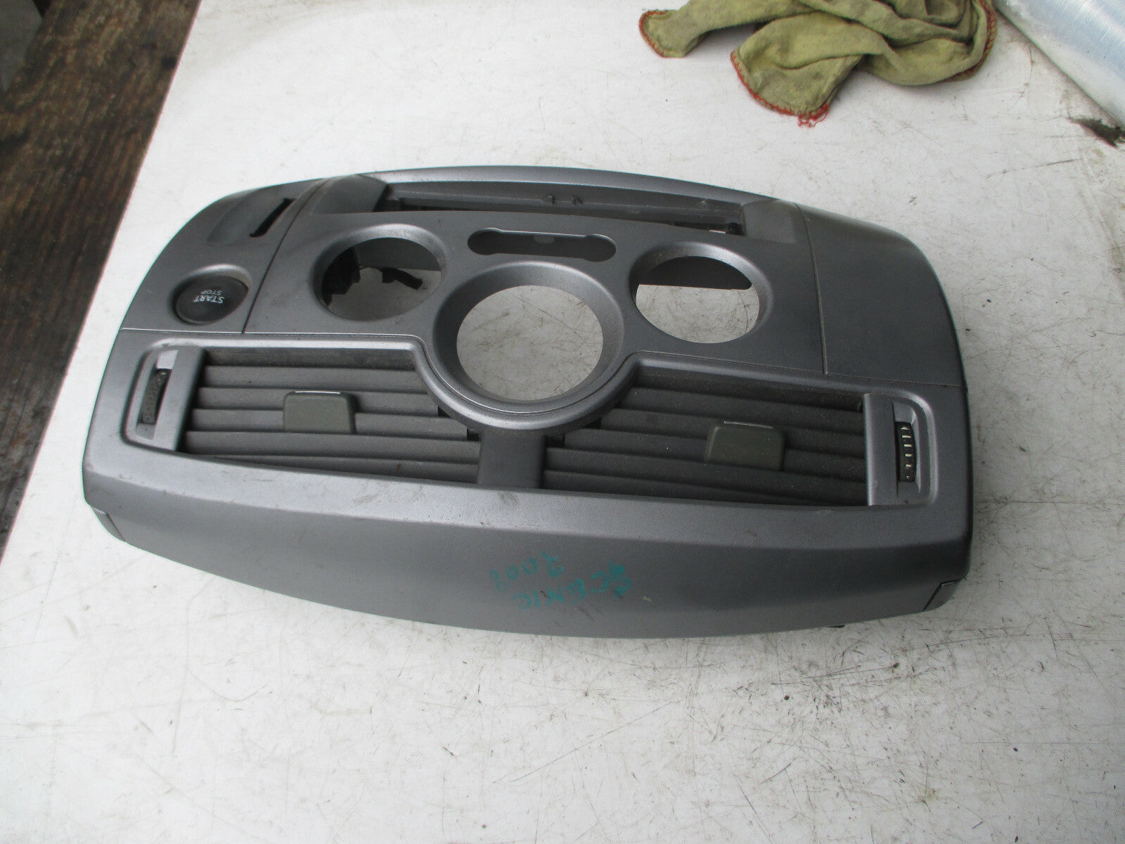RENAULT SCENIC 2008 DASH STOP START SWITCH BUTTON AIR VENT PANEL GREY 8200140722