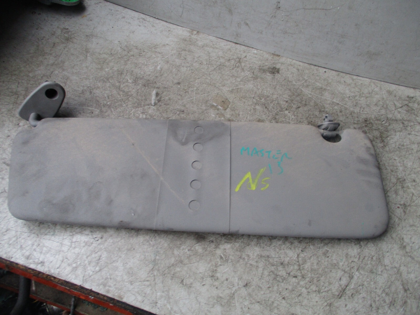 2013 RENAULT MASTER MK3 NS PASSENGER SIDE SUN VISOR