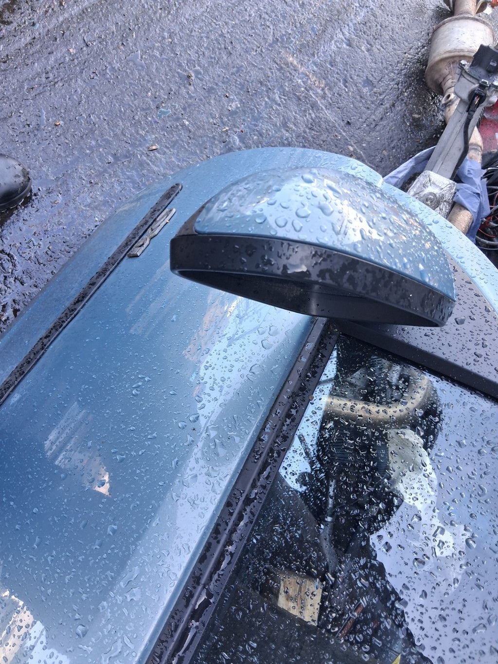 2006 VAUXHALL CORSA C NSF PASSENGER SIDE FRONT LEFT COMPLETE DOOR BLUE