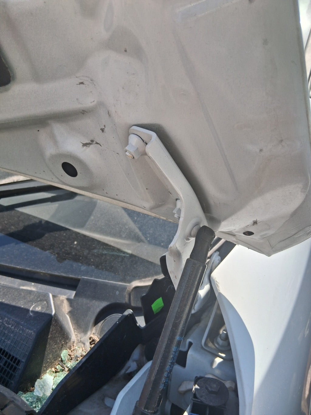 2025 RENAULT TRAFIC X82 MK3 NSF PASSENGER SIDE FRONT LEFT BONNET HINGE