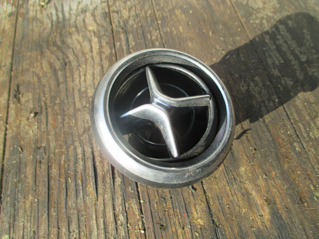MERCEDES BENZ A CLASS W176 2018 FRONT DASHBOARD AIR VENT