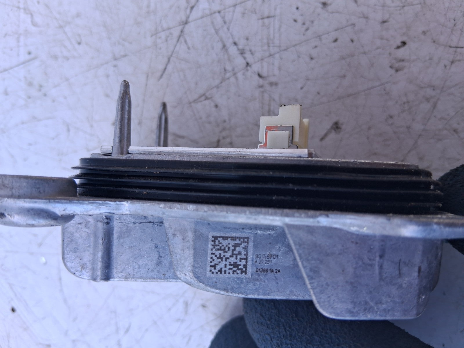 BMW 1 SERIES F21 NSF NEAR LEFT PASSENGER SIDE LED LIGHT CONTROL UNIT 90159761