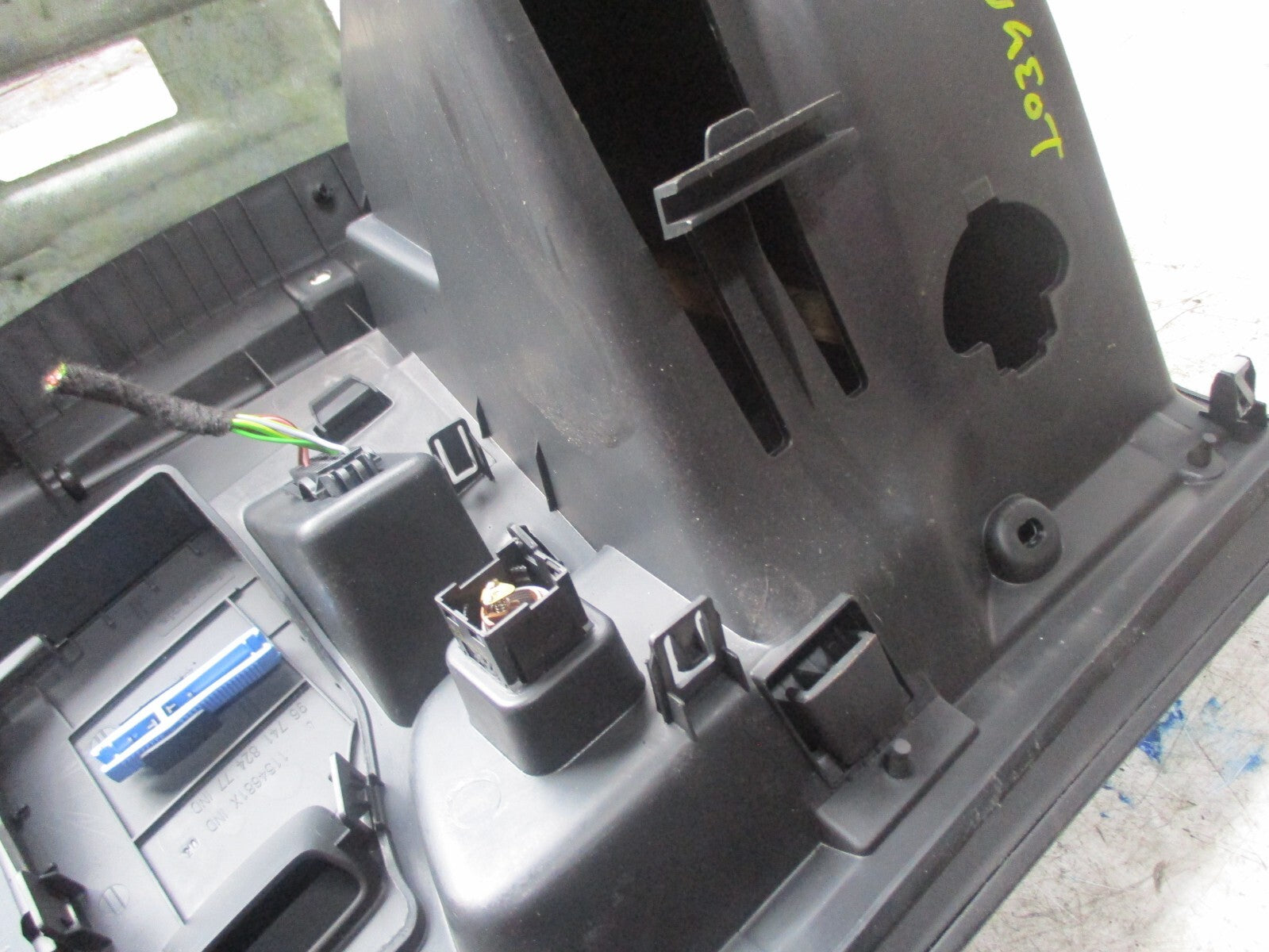 PEUGEOT 208 2018 GLOVE BOX STORAGE COMPARTMENT 9674182477