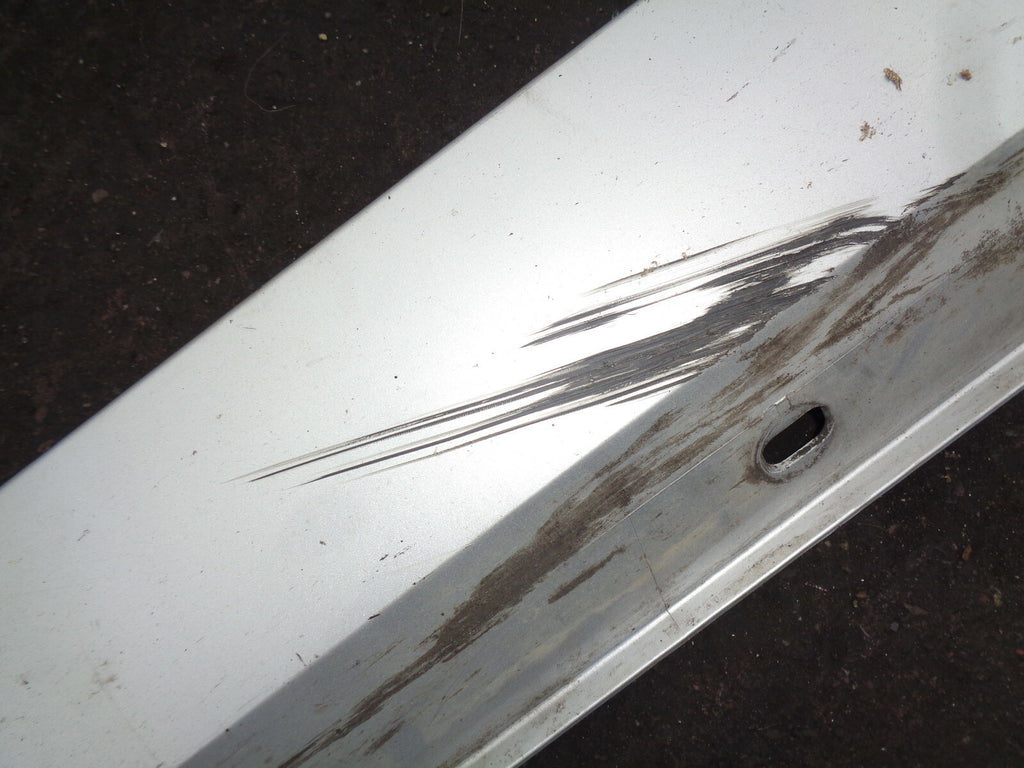 BMW 3 SERIES E90 NS PASSENGER SIDE PLASTIC TRIM SIDE SKIRT SILVER