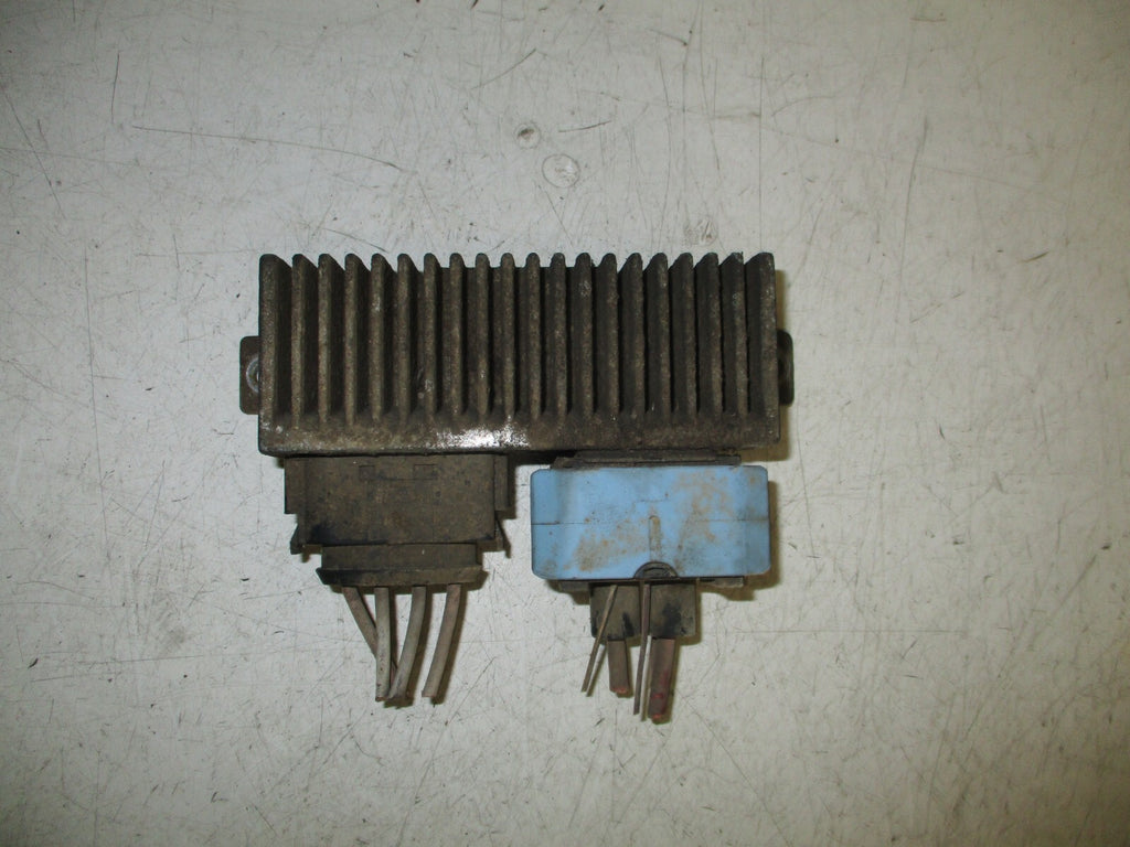 VAUXHALL VIVARO MK1 2014 2.0 DIESEL GLOW PLUG RELAY 8200558438A