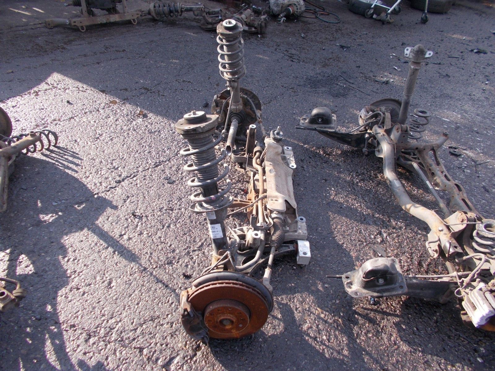AUDI A3 8PA (MK2) SPORTBACK 2007 1.9 TDI FRONT SUSPENSION CRADLE LEGS HUBS