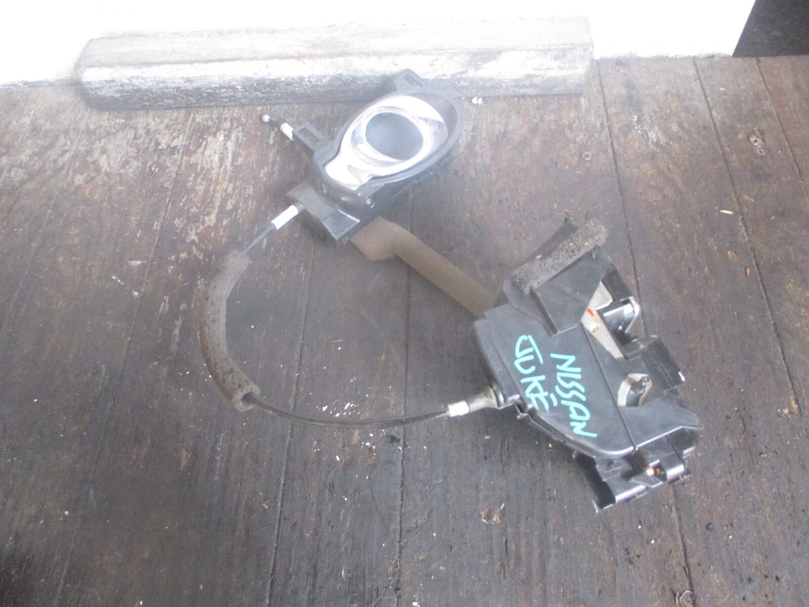 NISSAN JUKE  2014-2018 CAR LOCK MECHANISM & HANDLE OSF DRIVER SIDE FRONT