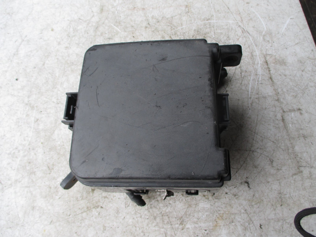 HYUNDAI I30 MK1 1.6 2010 FUSE BOX RELAY MODULE