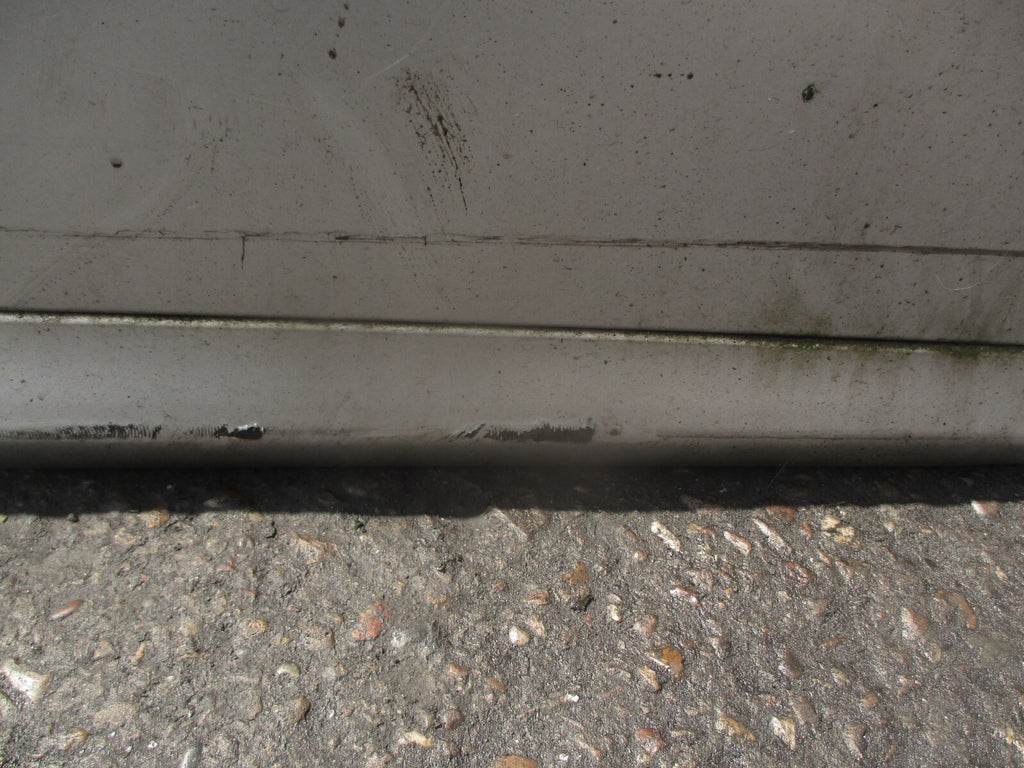 2006 AUDI A4 B7 OSF DRIVER SIDE FRONT RIGHT DOOR LY7W SILVER