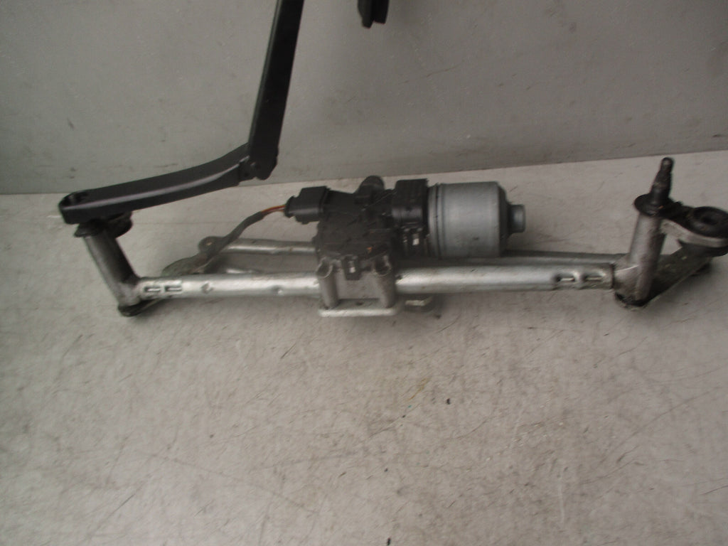 2016 VOLKSWAGEN POLO MK5 FRONT WINDSCREEN WIPER MOTOR & LINKAGE 6R2955023C