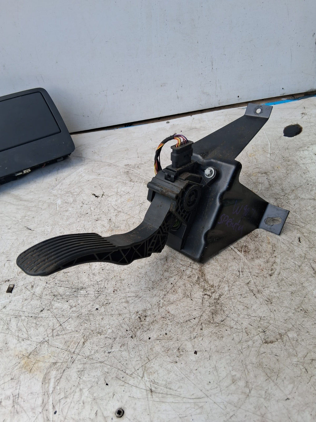 2020 MERCEDES BENZ SPRINTER W907 THROTTLE ACCELERATOR PEDAL A9073010200