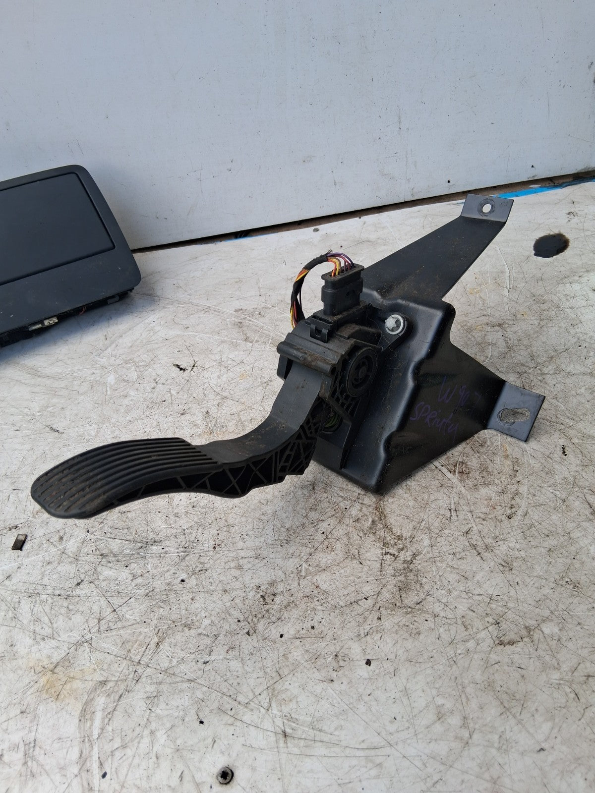 2020 MERCEDES BENZ SPRINTER W907 THROTTLE ACCELERATOR PEDAL A9073010200