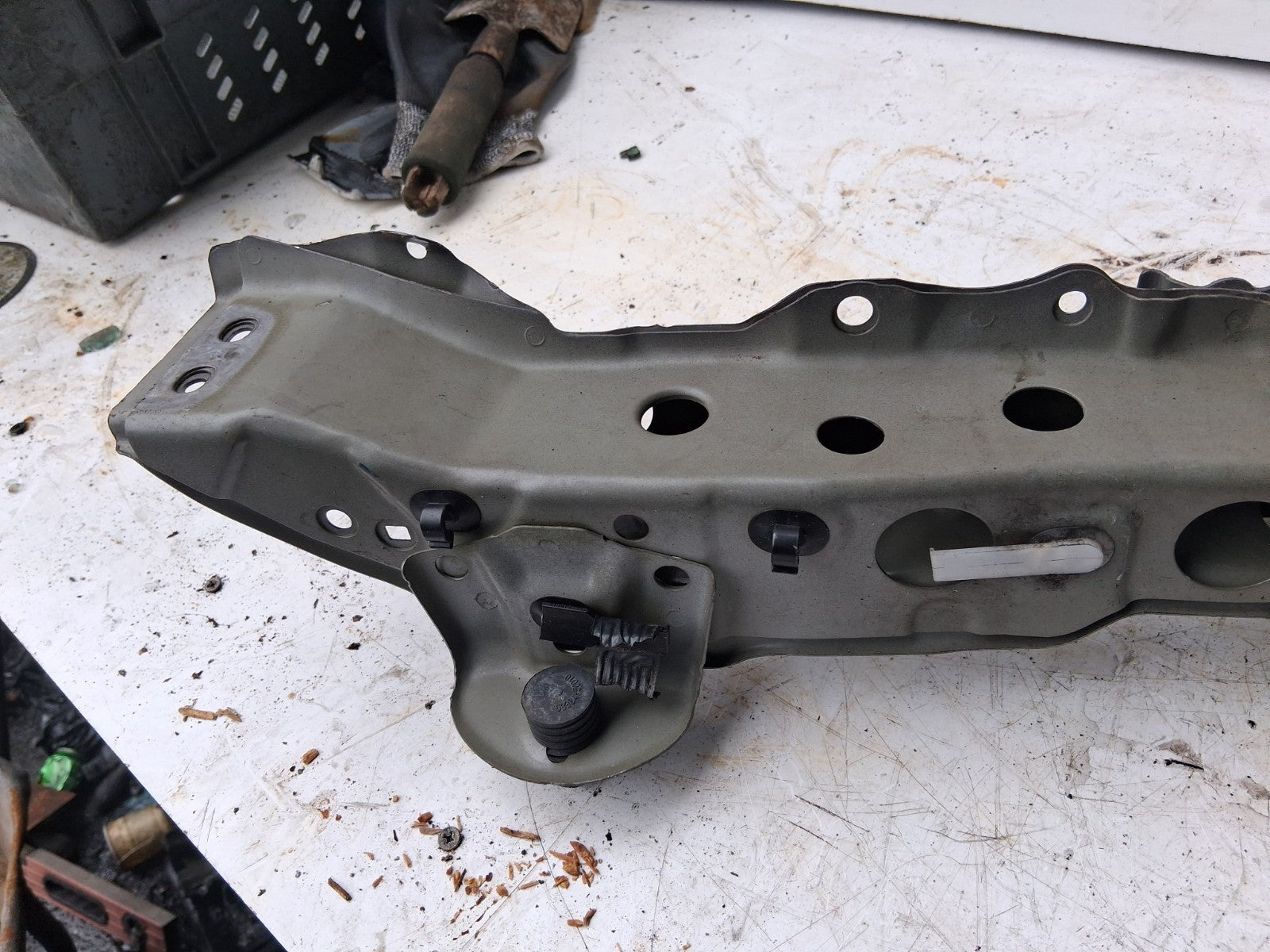 2019 TOYOTA C-HR CHR FRONT BUMPER BAR METAL BAR 865200D050