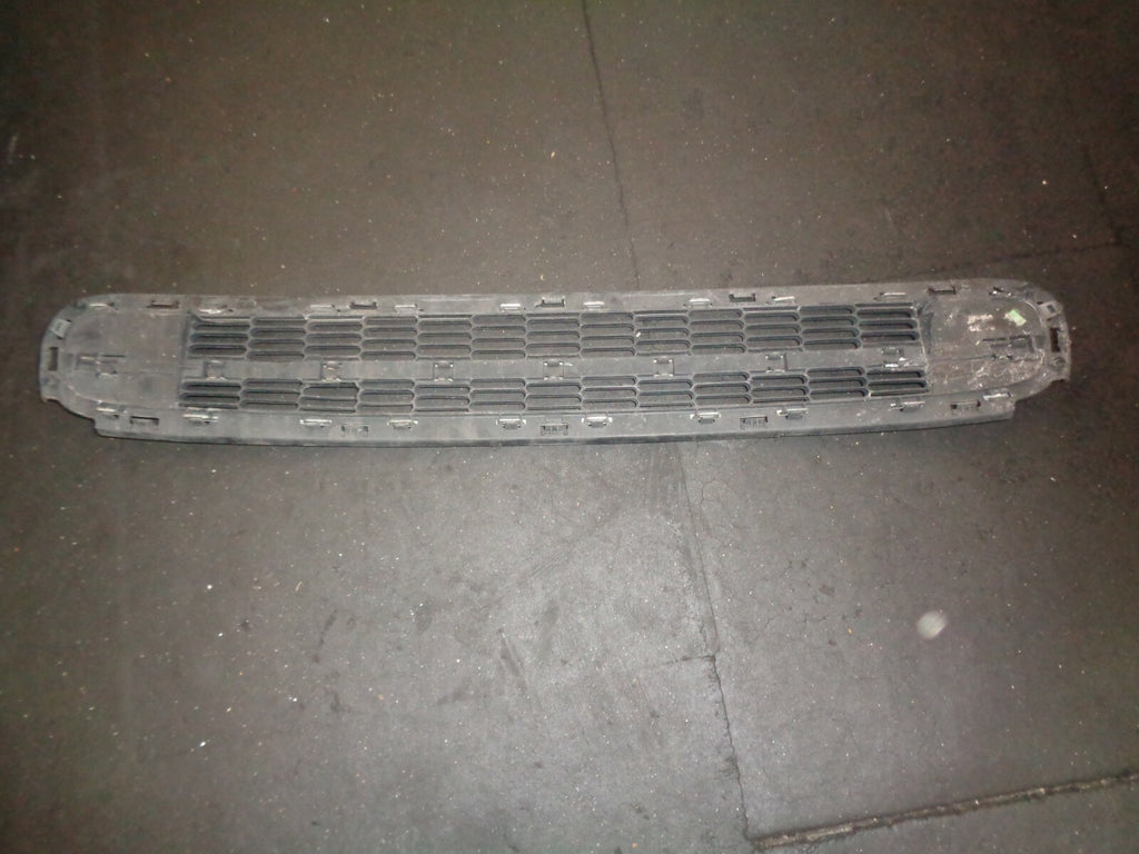 BMW MINI COOPER R56 2010 FRONT BUMPER LOWER CENTRE GRILL 2753647