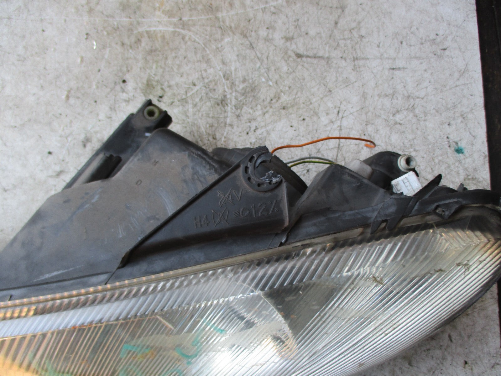 PEUGEOT 206 2005 NSF PASSENGERS SIDE FRONT HEADLIGHT HEADLAMP 9630869780