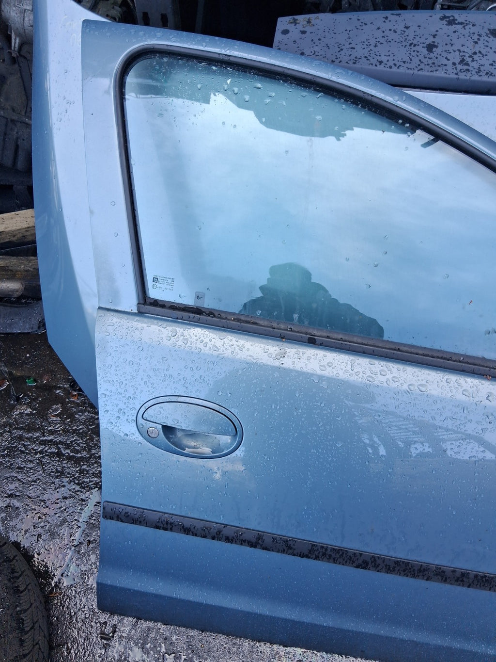 2006 VAUXHALL CORSA C OSF DRIVER SIDE FRONT RIGHT COMPLETE DOOR BLUE