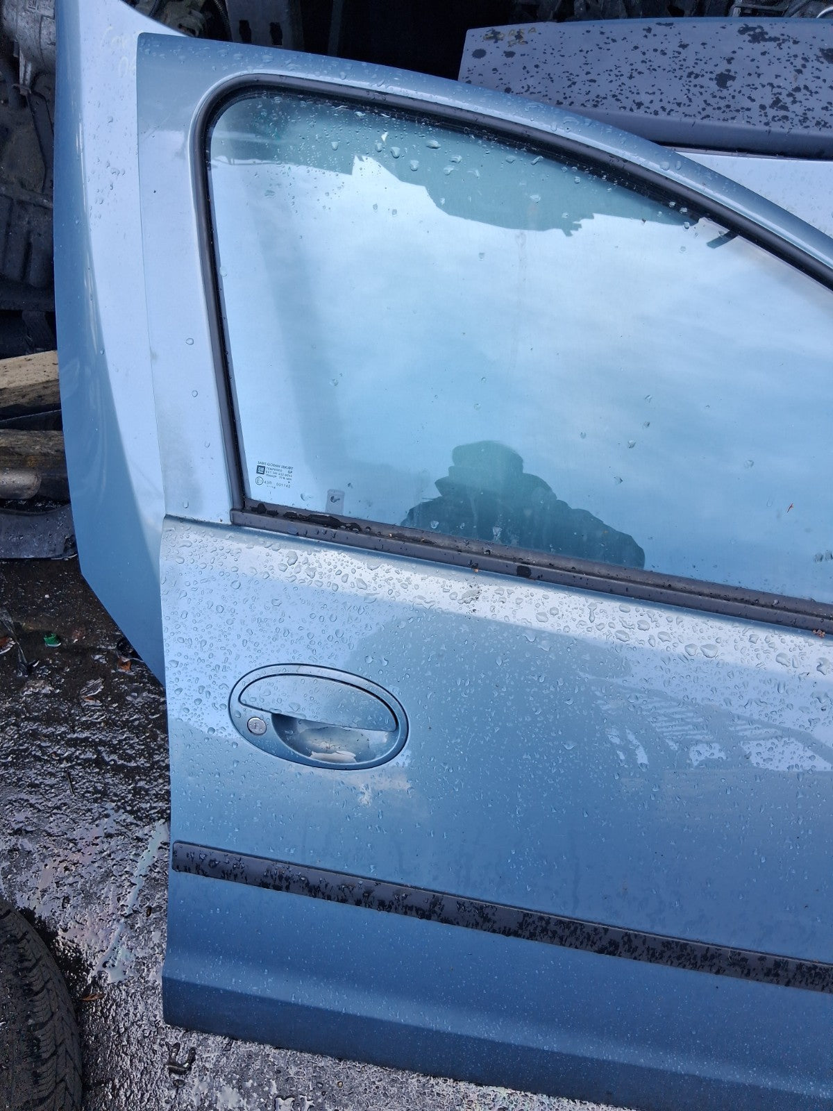 2006 VAUXHALL CORSA C OSF DRIVER SIDE FRONT RIGHT COMPLETE DOOR BLUE