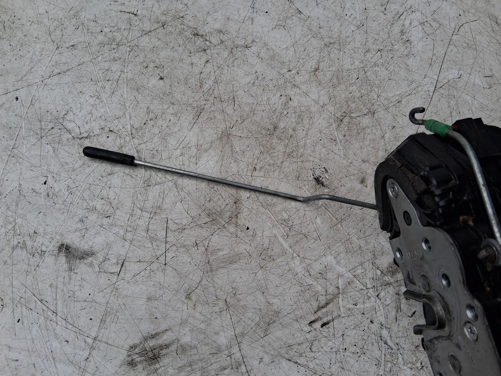 2013 VAUXHALL ASTRA J OSF DRIVER SIDE FRONT RIGHT DOOR LOCK MECHANISM 3023880