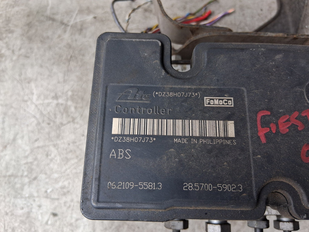 2009 FORD FIESTA MK7 ABS PUMP CONTROL MODULE 8V512M110AD