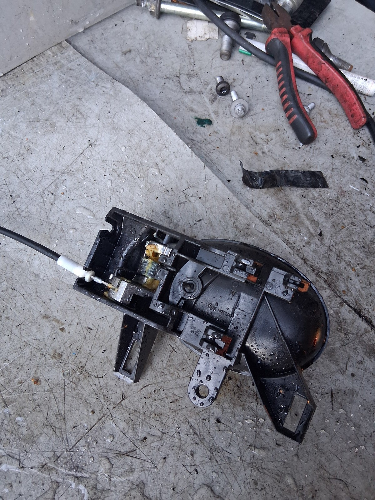 2015 NISSAN NOTE OSR DRIVER SIDE REAR DOOR WITH LOCK MECH & HANDLE