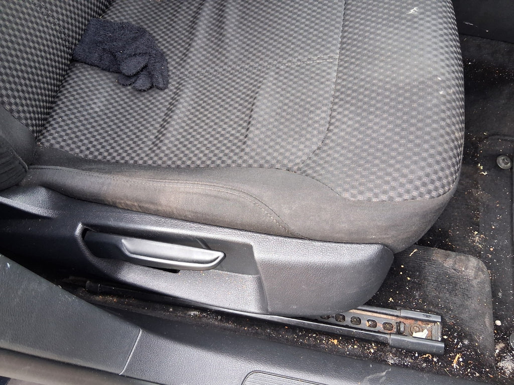 2014 VW VOLKSWAGEN PASSAT B7 OSF DRIVER SIDE FRONT RIGHT DRIVER SEAT