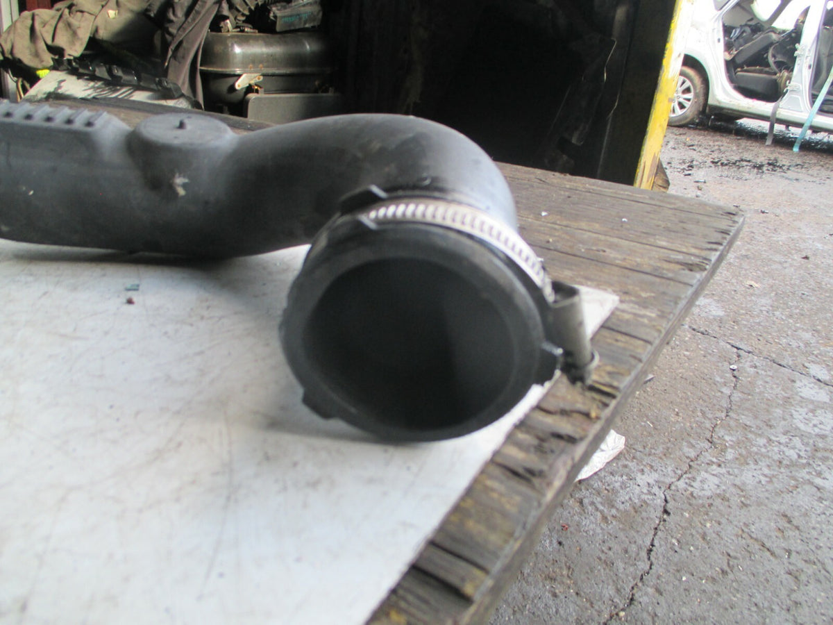 AUDI A4 B8 2015 AIR INTAKE PIPE WITH SENSOR COMPLETE 8K0145673