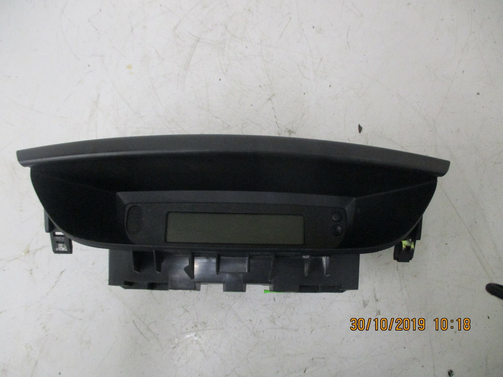 RENAULT LAGUNA MK2 2005 CENTRE DASHBOARD CLOCK RADIO DISPLAY UNIT 8200290542