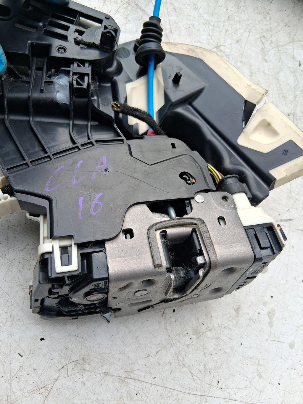 2016 MERCEDES BENZ CLA C117 OSR DRIVER SIDE REAR LOCK MECHANISM A0997306000