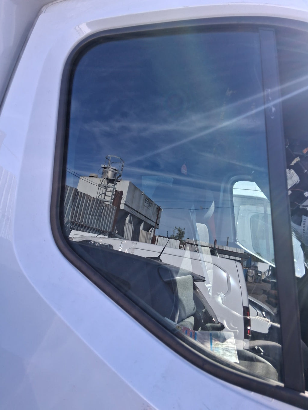 2025 RENAULT MASTER MK4 OSF DRIVER SIDE FRONT MAIN WINDOW GLASS