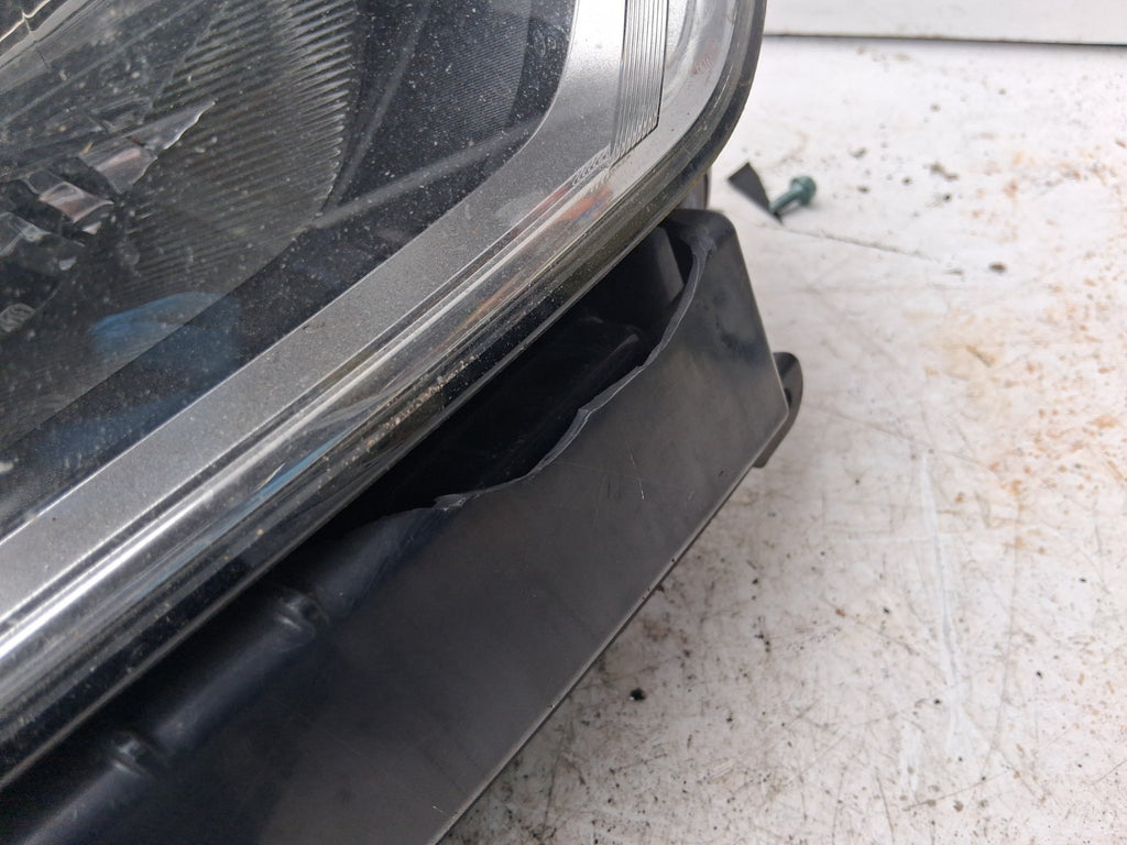 2017 FORD MONDEO MK5 OSF DRIVER SIDE FRONT RIGHT HEADLIGHT DAMAGED DS7313W029