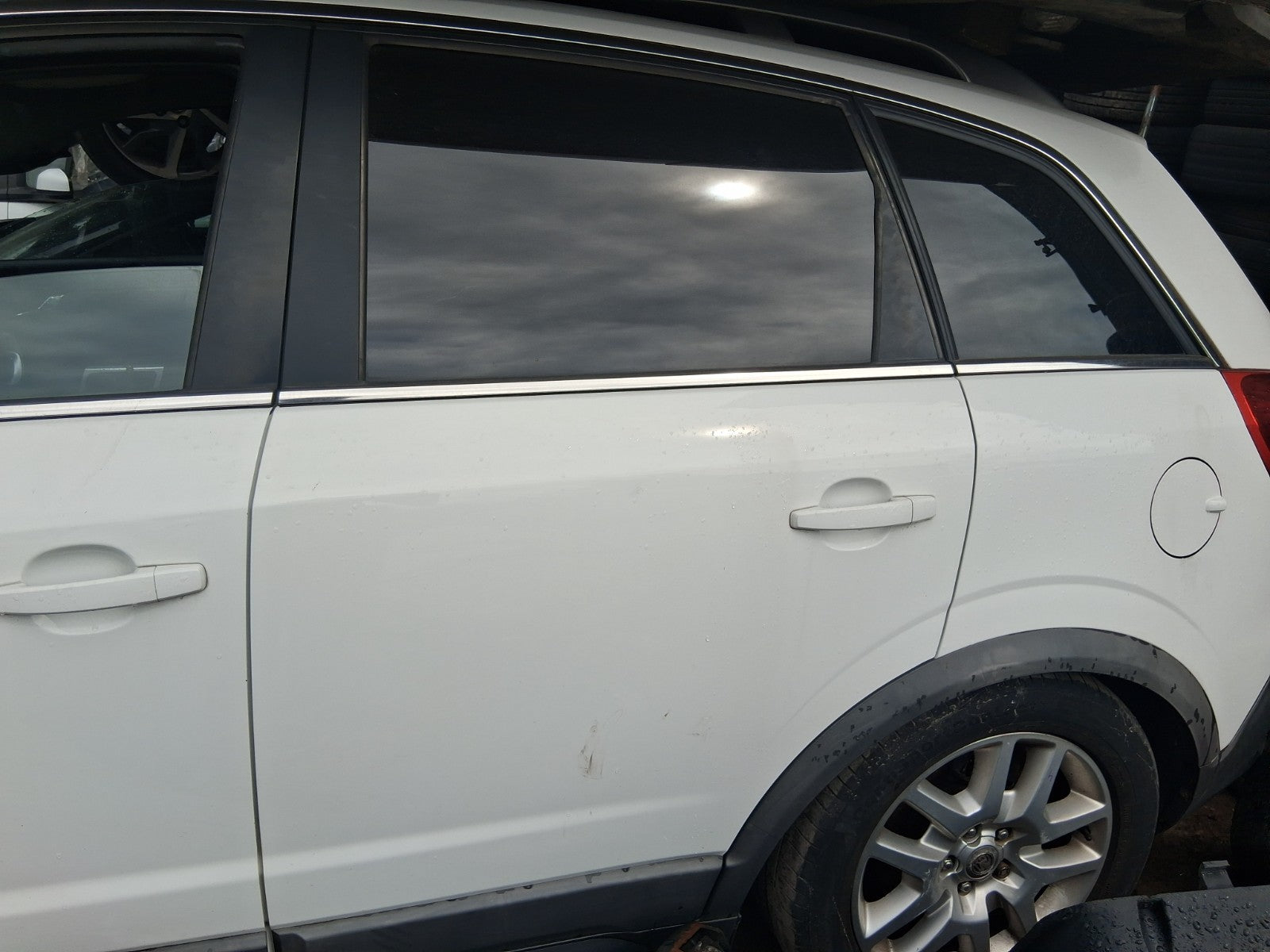 2015 VAUXHALL ANTARA MK1 NSR PASSENGER SIDE REAR COMPLETE DOOR WHITE GAZ