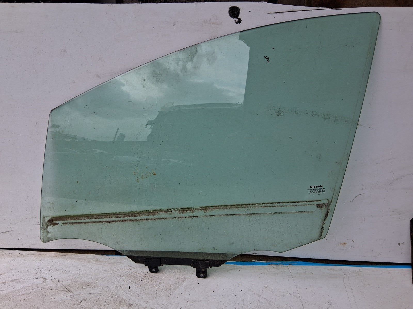 NISSAN MICRA K14 MK4 2017 5 DOOR NSF PASSENGER SIDE FRONT DOOR WINDOW GLASS