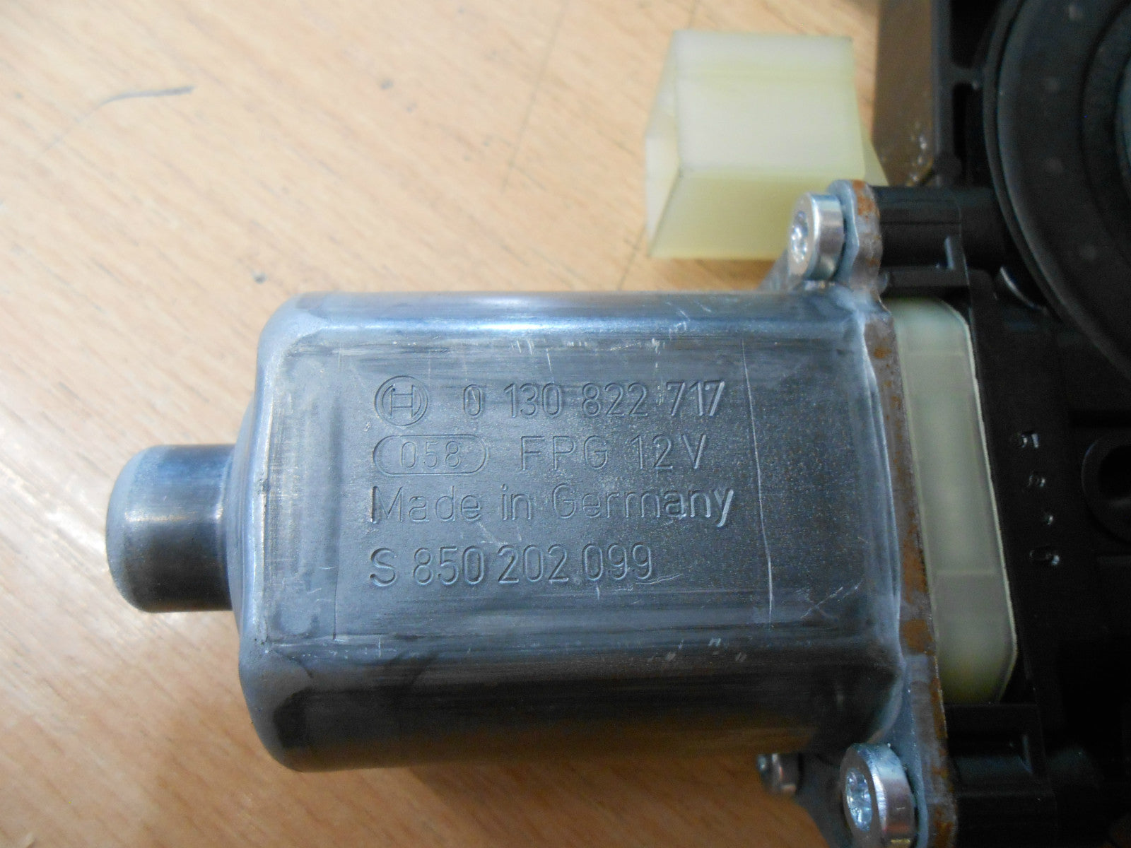 AUDI A3 8V 2013 OSF DRIVER SIDE FRONT WINDOW MOTOR UNIT ONLY 5Q0.959.801 B